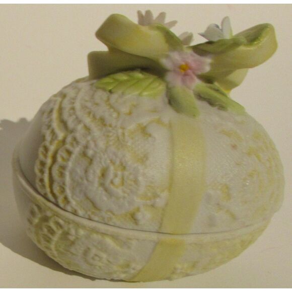 Vintage 1983 Lefton China hand painted Easter egg trinket box yellow flowers bow - Picture 5 of 7